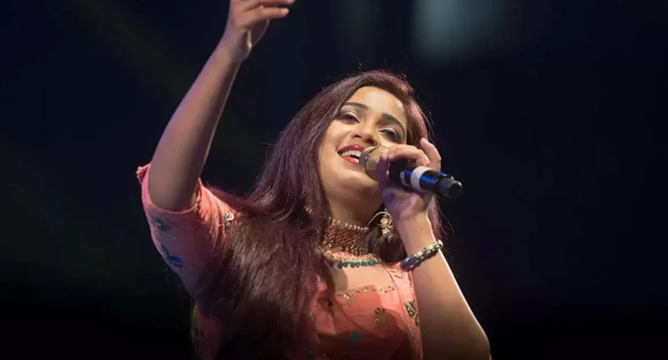 Shreya Ghoshal Biography: Life Story, Career, Family, Songs & Achievements